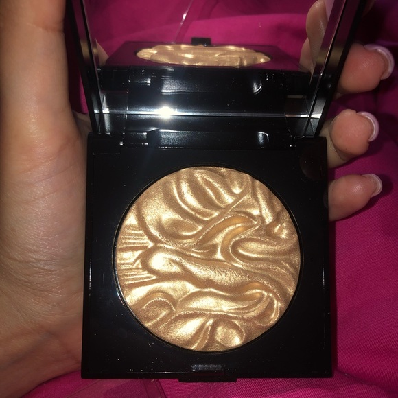laura mercier face illuminator Addiction - Picture 4 of 5